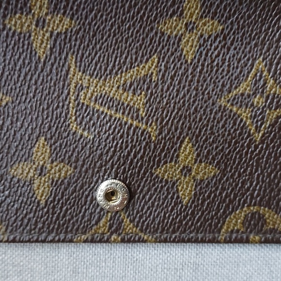 *Vintage* Louis Vuitton card case - Picture 8 of 11